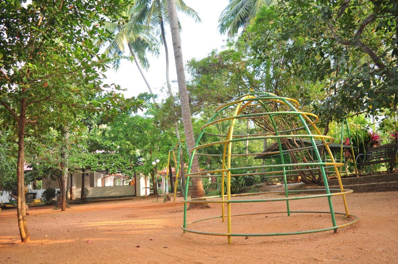 Soba Lanka Holiday Resort Melsiripura ภายนอก รูปภาพ