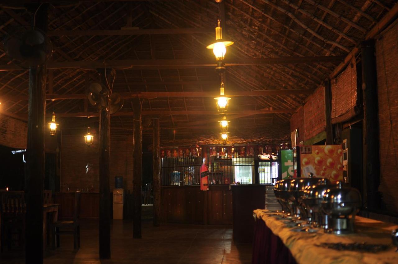 Soba Lanka Holiday Resort Melsiripura ภายนอก รูปภาพ