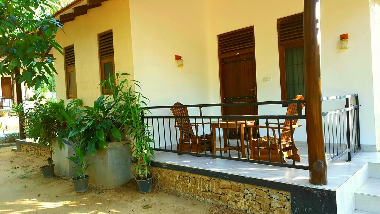Soba Lanka Holiday Resort Melsiripura ภายนอก รูปภาพ